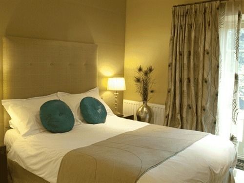 The Northey Arms 5* Box (Wiltshire)